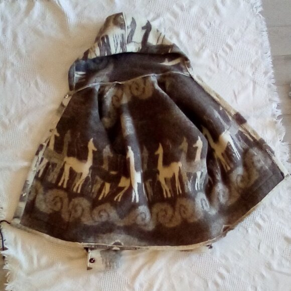 VTG Women's Icelandic Jacket  With Hood   Llama's And Sun Pattern Sz M/L - Picture 11 of 12